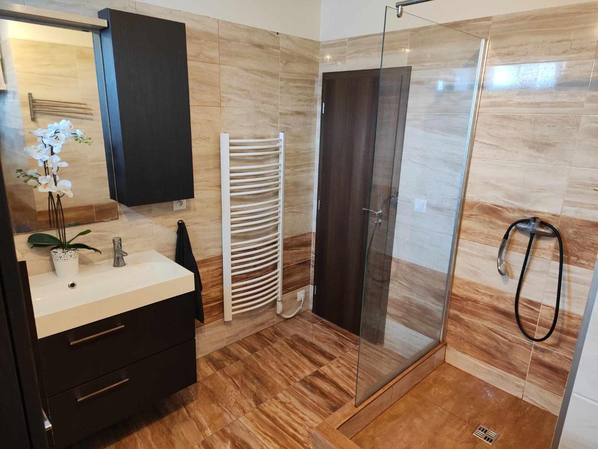 Apartman Dominika Apartment Rovinka Bagian luar foto